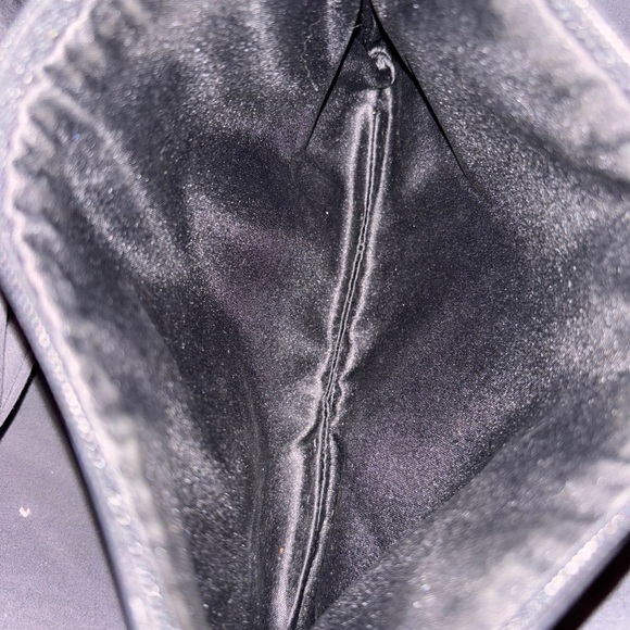 Rare Coach Signature Wristlet w/ Velvet & Metallic 3D Flower Appliqué - Picture 9 of 10